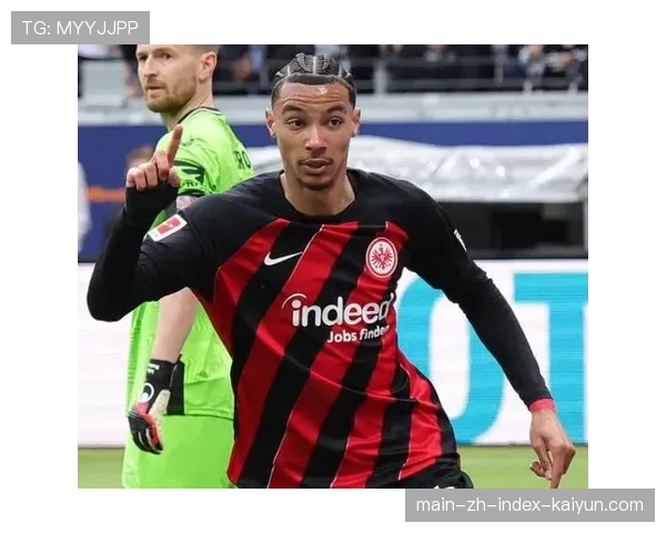 斯洛特启用恩古莫哈左边锋，为维尔茨创造中路拿球空间